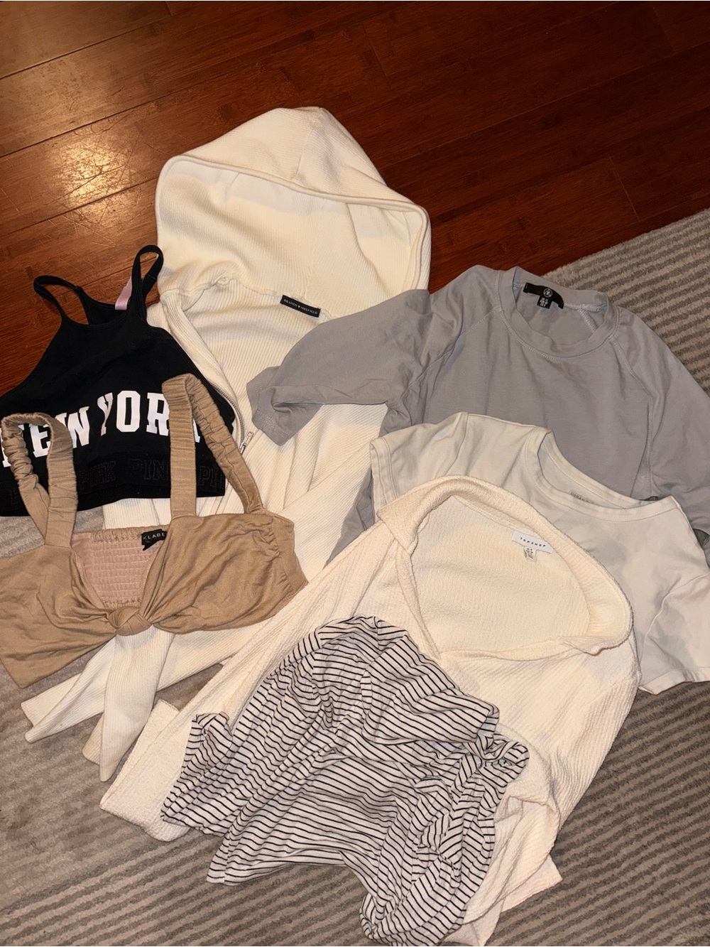 Bunflrs of 7 women's tops